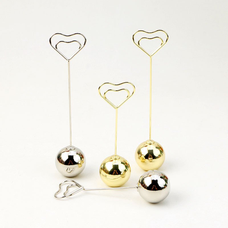 gold heart table card holder for romantic wedding banquets
