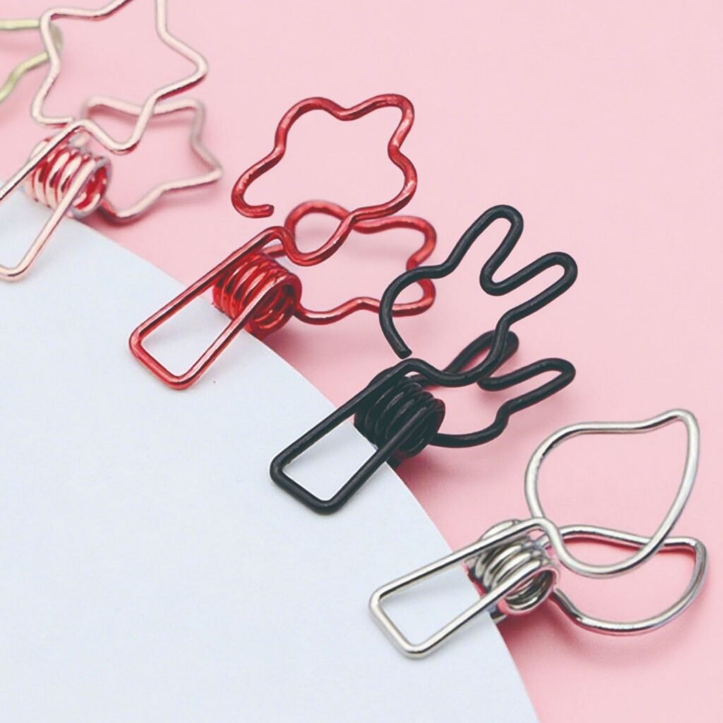 metal multipurpose clip for lights snacks and files